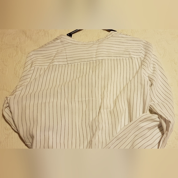 H&M white pin stripe blouse, side pull rouching - Picture 8 of 11
